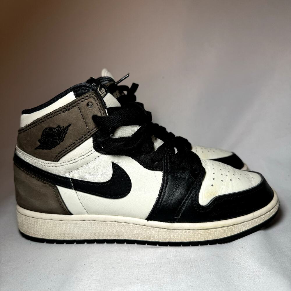 Size 4.5 - Nike Air Jordan 1 Retro High OG GS Dark Mocha Men's Shoes